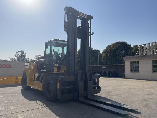 15000kgs Service Weight Heavy Lift Forklift Customized Options Offering Performance and Safety in Heavy Material Handling