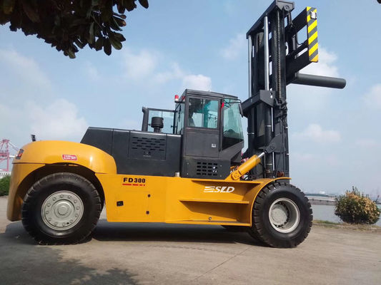 4000mm Maszt Giant FD300 30 tonowy wózek widłowy o dużym udźwigu Wyposażenie