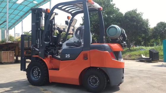 FY25 Podnośnik masztowy 3000 mm Wózek benzynowy z podwójnym paliwem 2,5 tony