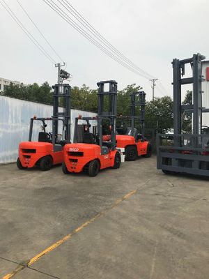 Mitsubishi Engine 3000mm Maszt 4-tonowy wózek widłowy Diesel