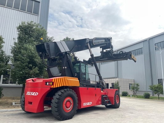 Ergonomiczna kabina 45000 kg Load RS Reach Stacker do ciężkich kontenerów
