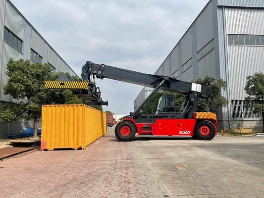Ergonomiczna kabina 45000 kg Load RS Reach Stacker do ciężkich kontenerów